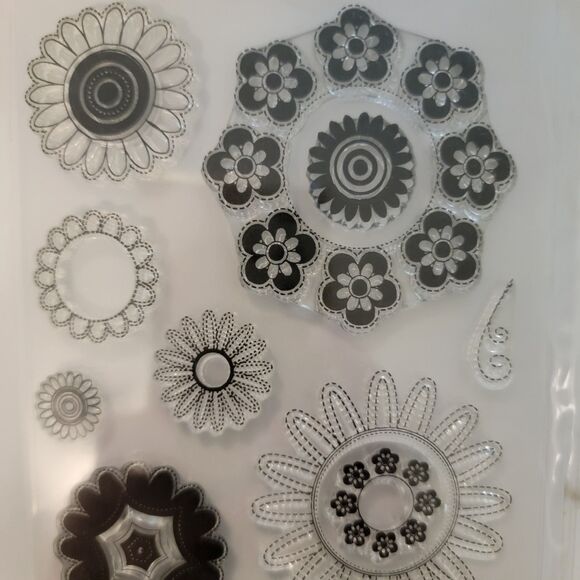 GRAPHIC FLOWERS AND LEAVES Clear Cling Stamps Lot of 2 Pkgs - 3 Sheets - Picture 8 of 12